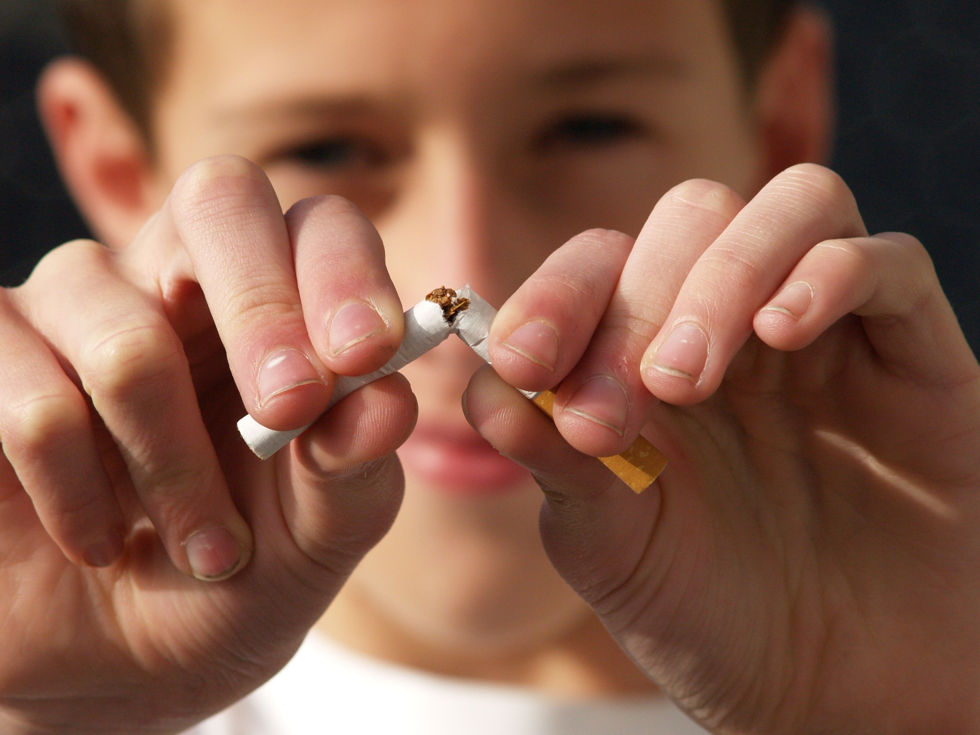 Plainfield NE Dentist | Tobacco & Your Teeth: The Risks of Chewing and Smoking